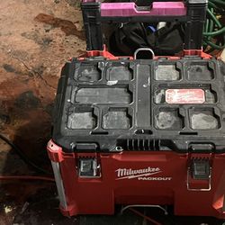 Milwaukee PACKOUT Rolling Tool Box (Wheels + Handle) ~20” Wide