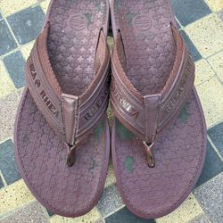 Rhea Footwear Vepo Sandals Burgundy Non slip, size 9