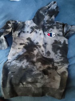 Champions sweater size 18 in kids