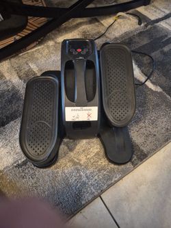 Foot exercise machine for nuropopy