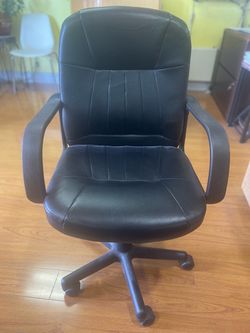 Desk chair for sale
