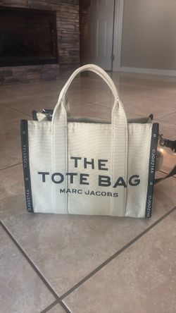Marc Jacob’s medium tote bag