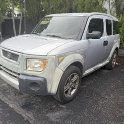 2005 Honda Element