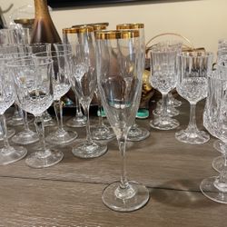 4 Gold Rimmed Champagne Flutes 
