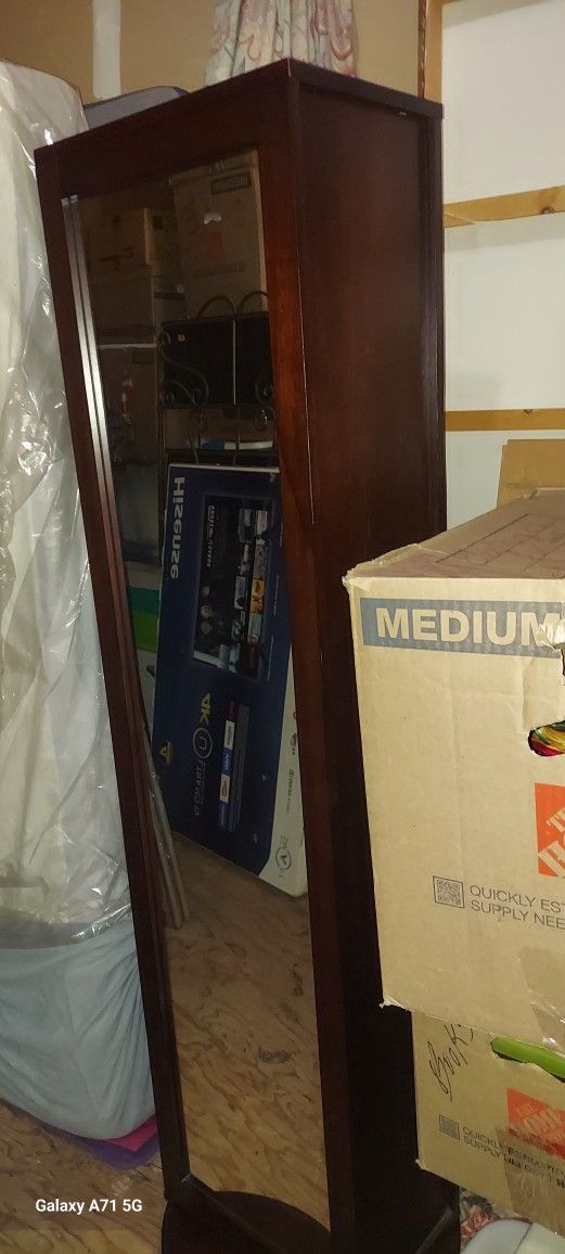 Swivel Mirrow With Hidden Shelfs.