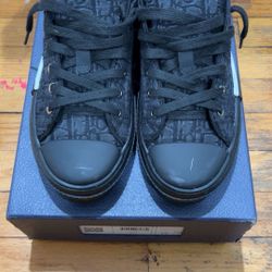 Dior B23 