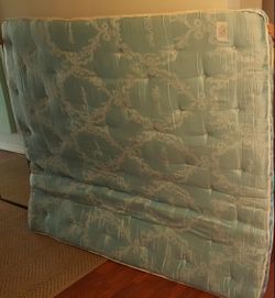 QUEEN SIZE HIGH QUALITY MATTRESS