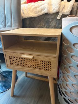 Small drawer stand ( night stand)