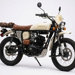 2022 Janus Gryffin 250