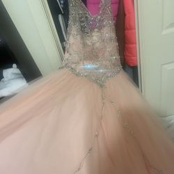 15 Dress Comes With Everything !