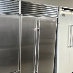 Sub Zero 42”Wide Built In Side By Side Refrigerator In Stainless Steel 
