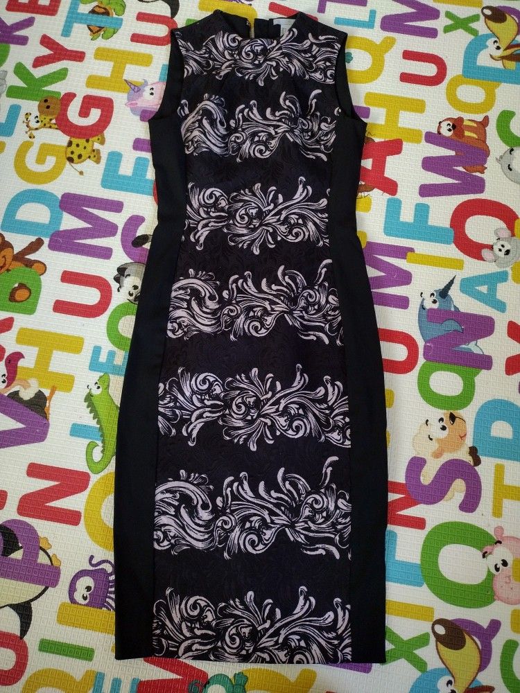 Selling ( CASH ONLY ) PENCIL DRESS