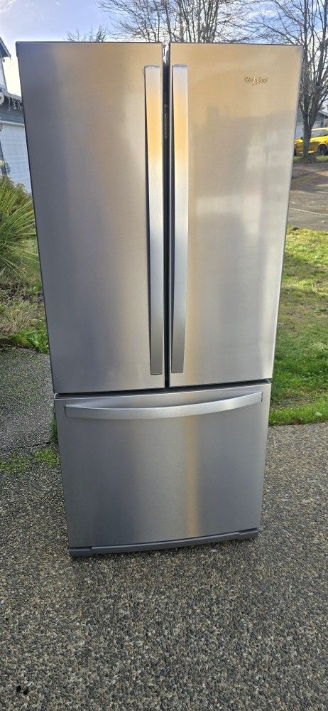 Whirlpool Fridge Size 30w 31d 67h) I Can Help You With Free Delivery Within 10 Miles Distance