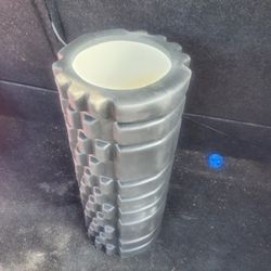 🖤 Brand New Textured Foam Roller – Never Used!