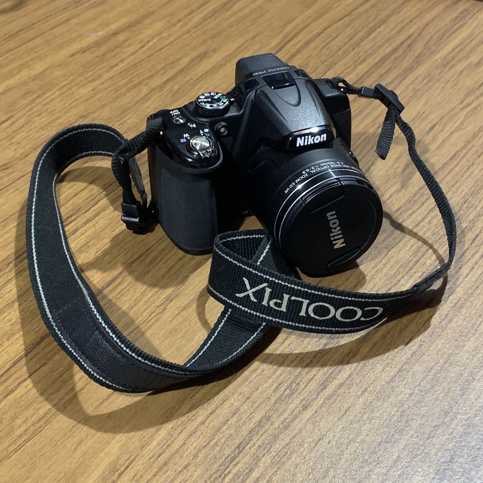Nikon Coolpix p530 42x super zoom camera