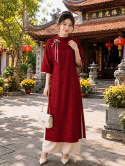 Traditional Vietnamese Áo Dài