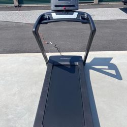 Ifit NordicTrack 7i Treadmill - “like New”