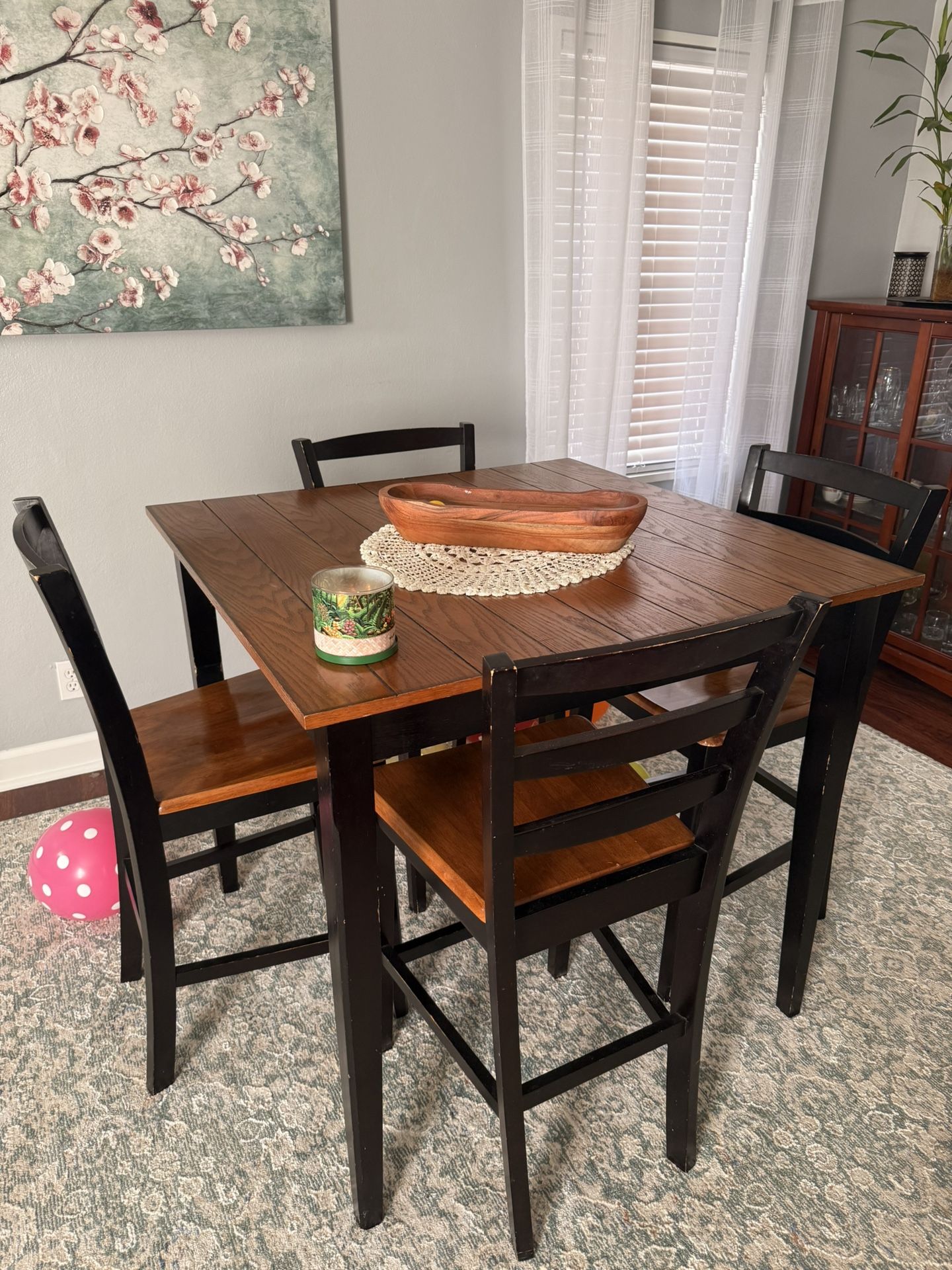 Dining Room Table 4 Chairs