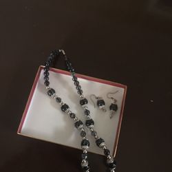 Necklace & Earings