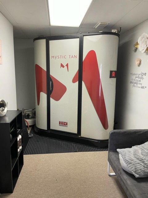 Mystic Spray Tan Booth