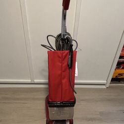 Sanitaire TRADITION Upright Commercial Bagged Vacuum