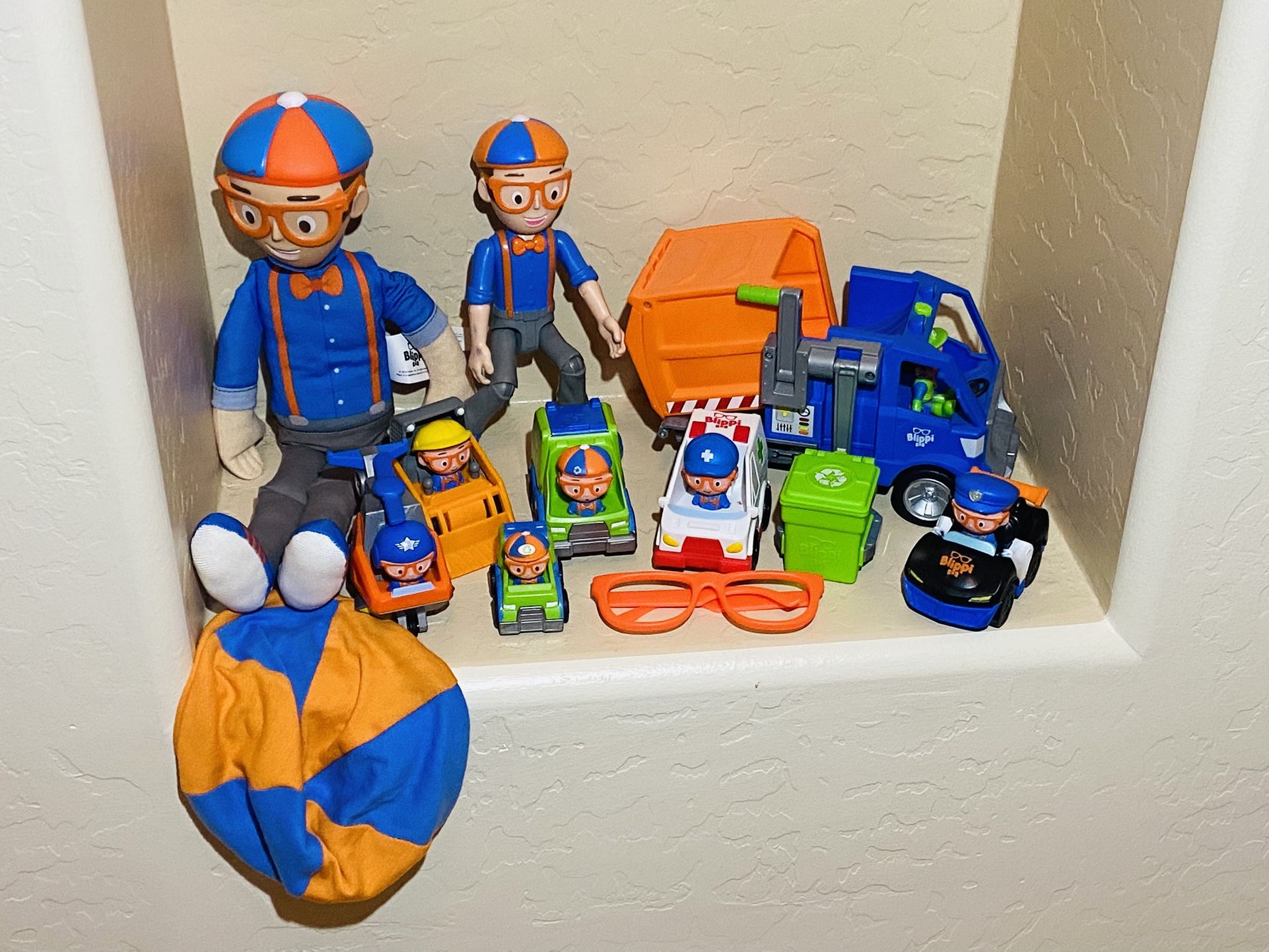 Blippi Toys Bundle