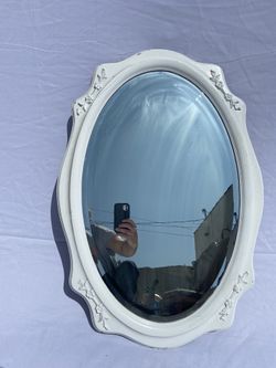 Mirror Round Circular 32” X 24” 