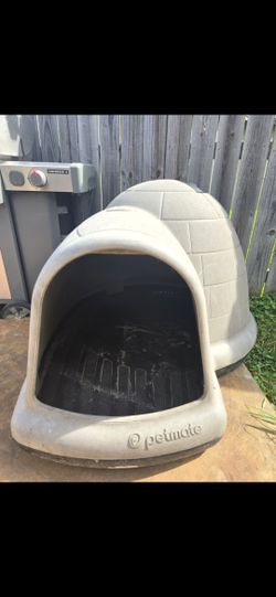 Exlarge Igloo Dog House