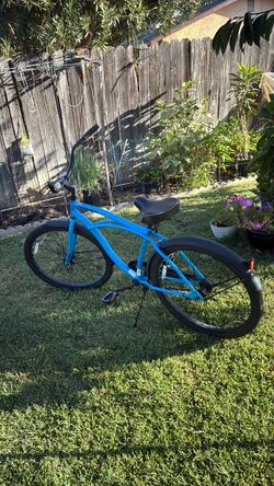 Gram took men’s bike. 26”
