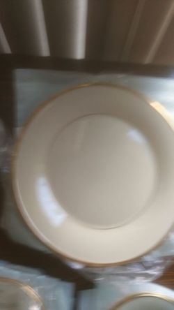 LENOX Vintage Eternal Gold Banded Ivory China Plate set and 2 tier server tray set