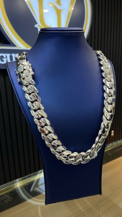 HUGE HandmadeMiami Cuban Link Chain 22MM 26” Silver