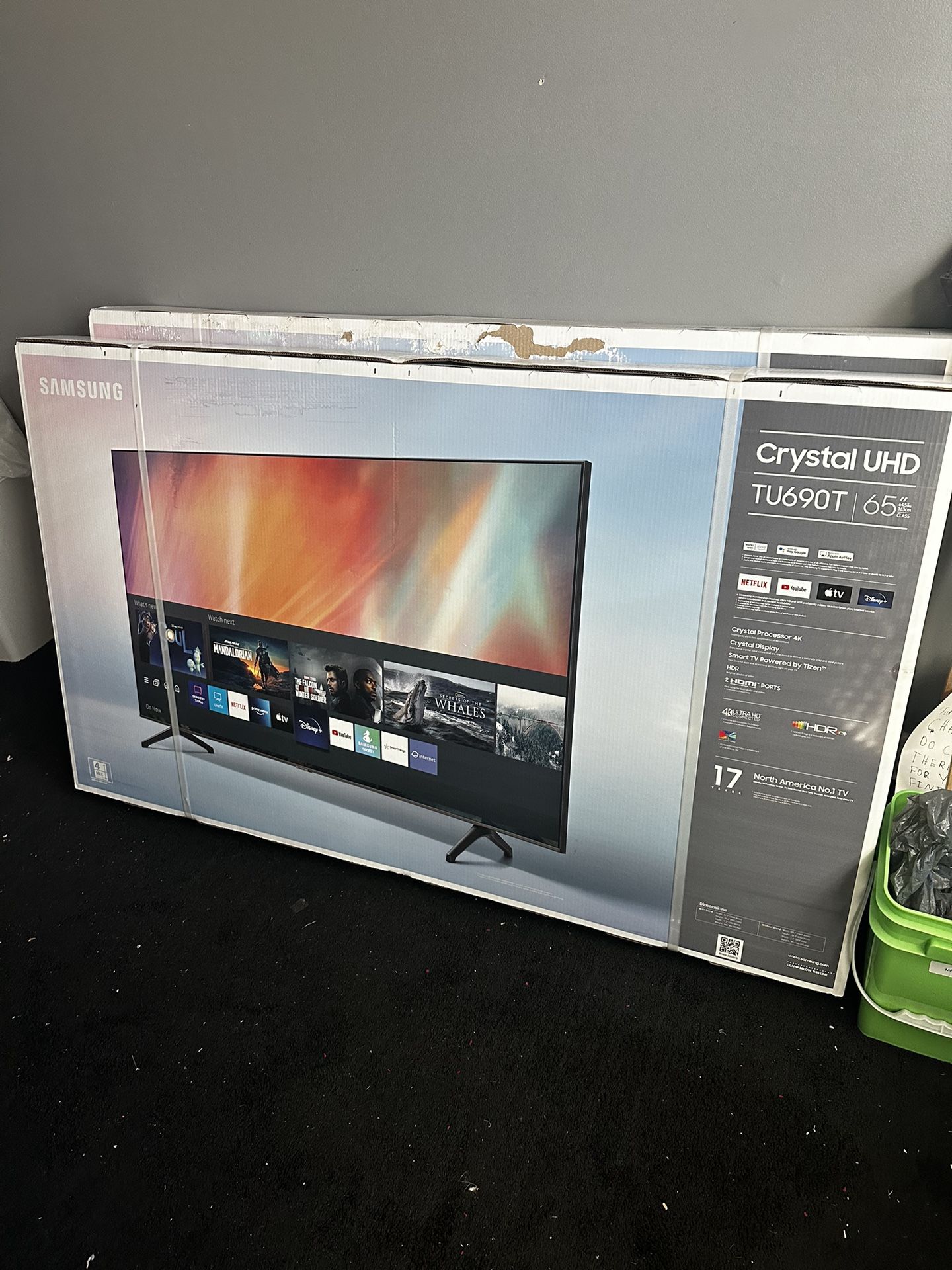 65in Samsung Smart Tv
