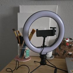 Ring Light Wwith Cellphone Holder 