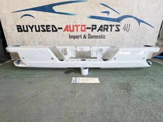 w/1dent 2019 - 21 - 22 - 2023 SILVERADO 1500 GMC SIERRA REAR BUMPER OEM w/sensor holes