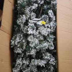 6 Ft Prelit Artificial Christmas Tree 