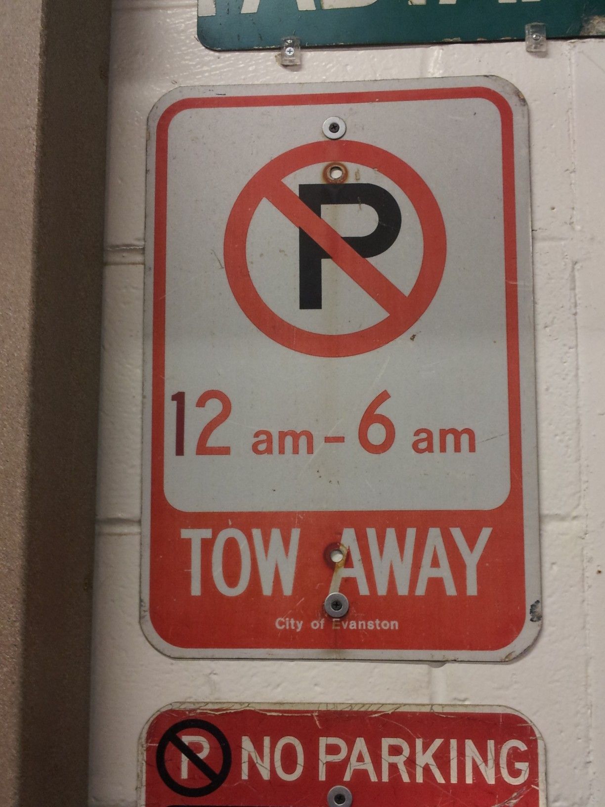#19 no parking tow away 12am to 6am 12x18 street sign road sign