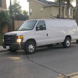 2008 Ford E-350