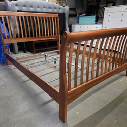 Light Cherry Wood Queen Size Bed Frame