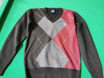 Boy's sweater size 10-12