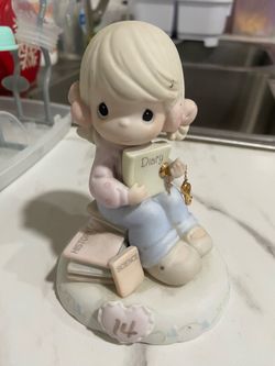 PRECIOUS MOMENTS GROWING IN GRACE PORCELAIN FIGURE