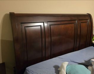 Bed frame - Queen