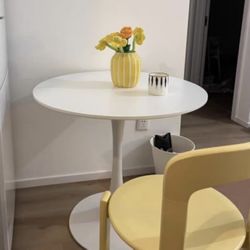 White Round Dining Table