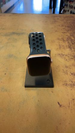 Apple Watch Series 5 44MM Rose gold Aluminum