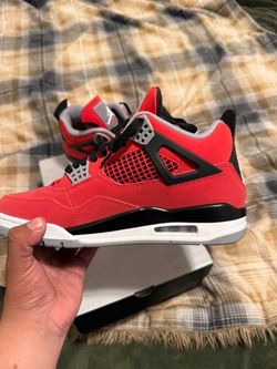 Jordans 4