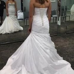 Davids Bridal Wedding Dress Size 16