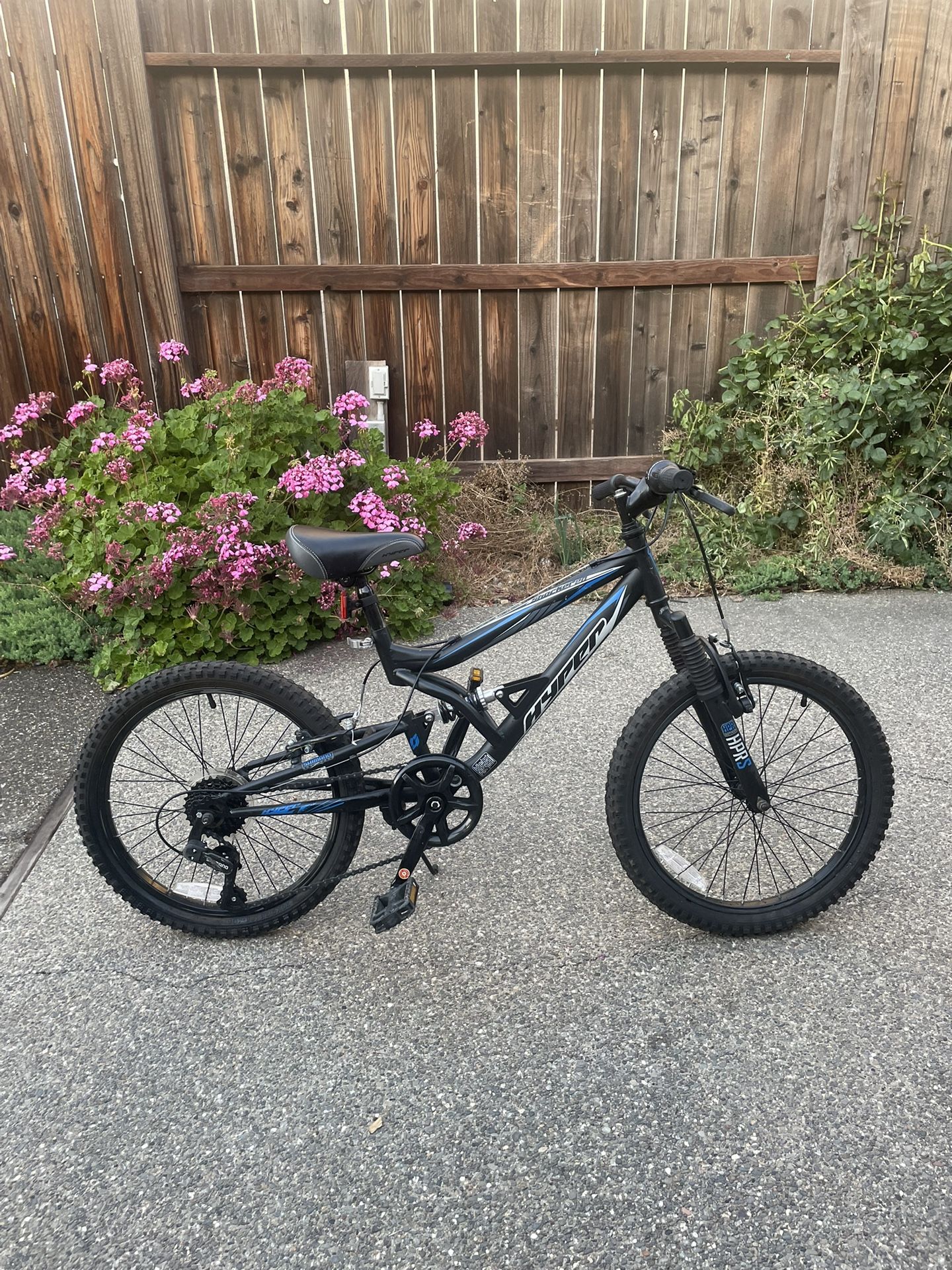 Hyper Shocker 20 Kids Bike Age 8-13