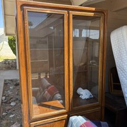 China Pantry With Table And Chairs 
