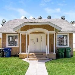 ADORABLE SINGLE FAMILY HOME 