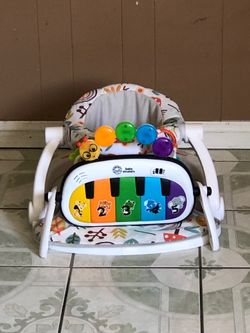 LIKE NEW FISHER PRICE SIT ME UP SEAT!!!!