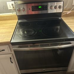 General Electric Flat Top Stove/Oven